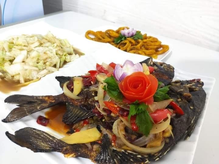 Parapat Water Village Resort سيمبورنا المظهر الخارجي الصورة